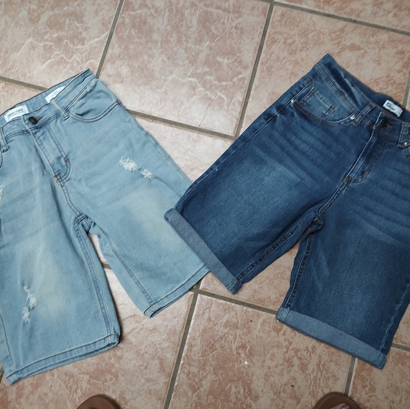 Short Jeans - Picture 1 of 1